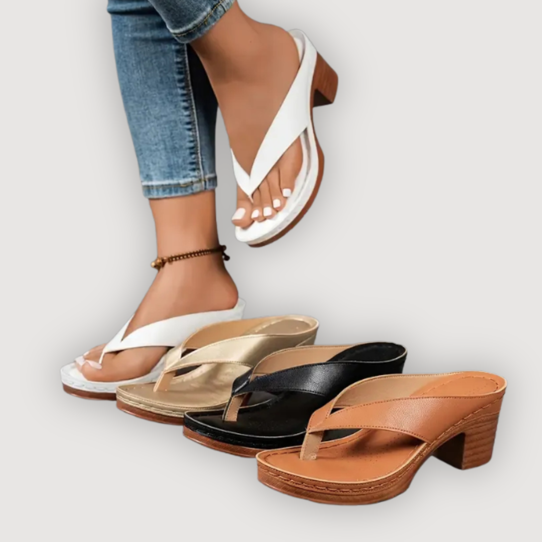 KAIA – CHIC HEELED SANDALS